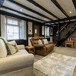 Wilsons - Cosy Based In The District Camerton (Cumbria)
