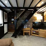 Wilsons - Cosy Based In The District * Camerton (Cumbria)