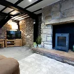 Wilsons - Cosy Based In The District 度假居 *