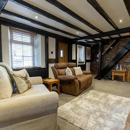 Wilsons - Cosy Based In The District Camerton (Cumbria)